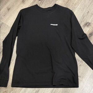 Patagonia Men's Classic Black Long Sleeve Tee